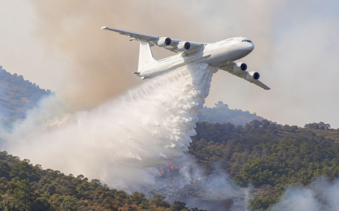Airbus A400M bombardier d’eau : l’Espagne largue 20 000 litres par passage, pourquoi la France hésite